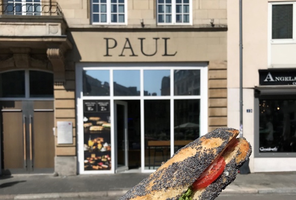 PAUL PLACE DE PARIS
